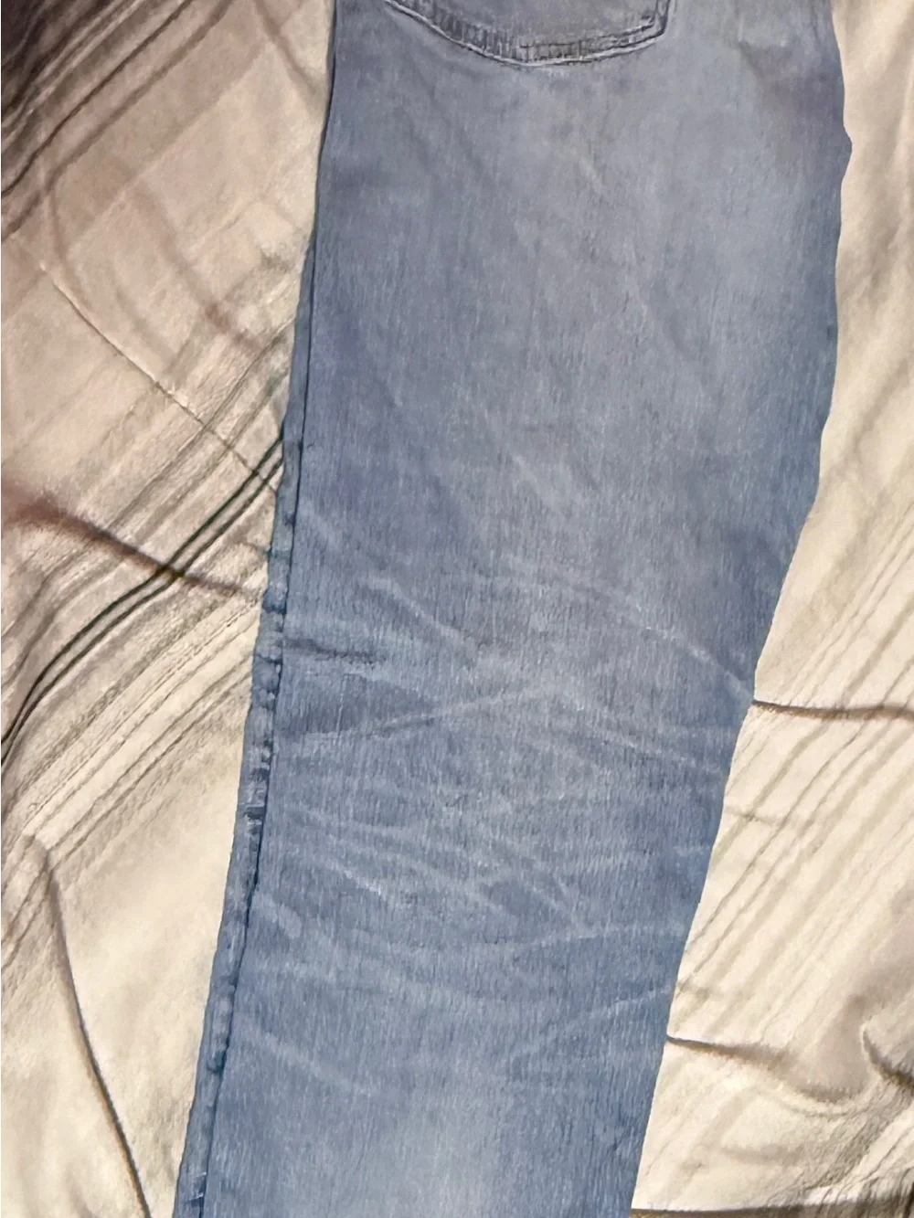 American Eagle Men’s Slim Fit 34x32 Distressed Jeans